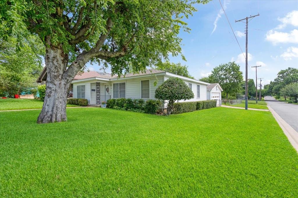 101 N Burdette Avenue