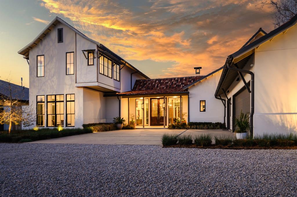 5747 Charlestown Drive