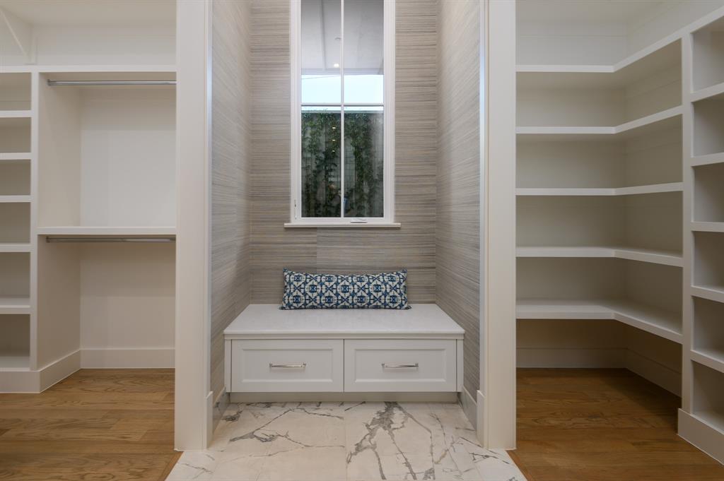 PRESTON DELL ESTATES - Residential