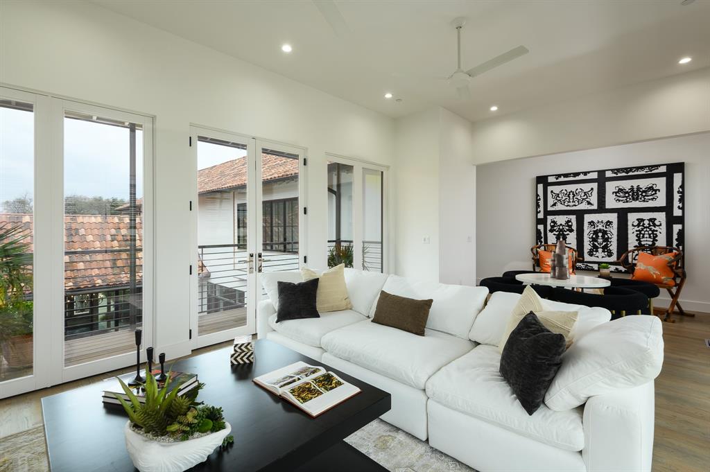 PRESTON DELL ESTATES - Residential