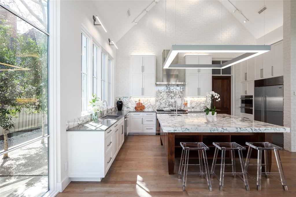 PRESTON DELL ESTATES - Residential