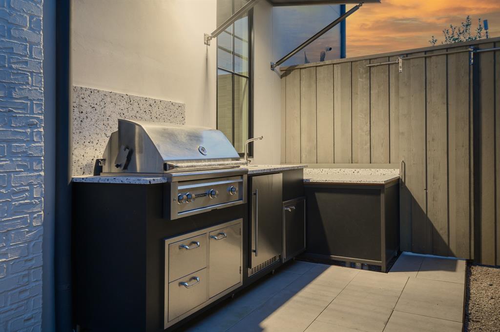 PRESTON DELL ESTATES - Residential