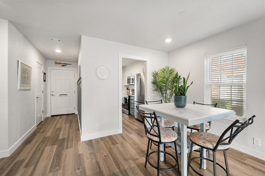 Indian Crk #2 Condo - Residential