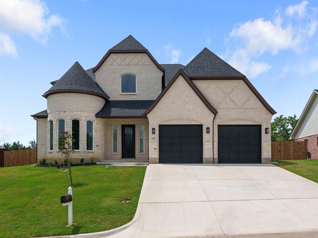 4318 Peachtree Lane