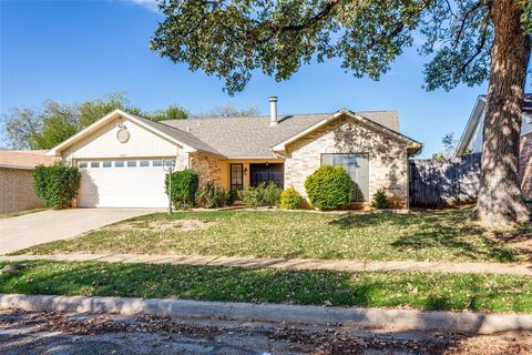 7007 Forestview Drive Arlington TX 76016