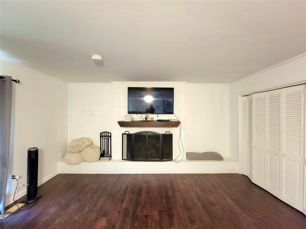 1005 Jackson