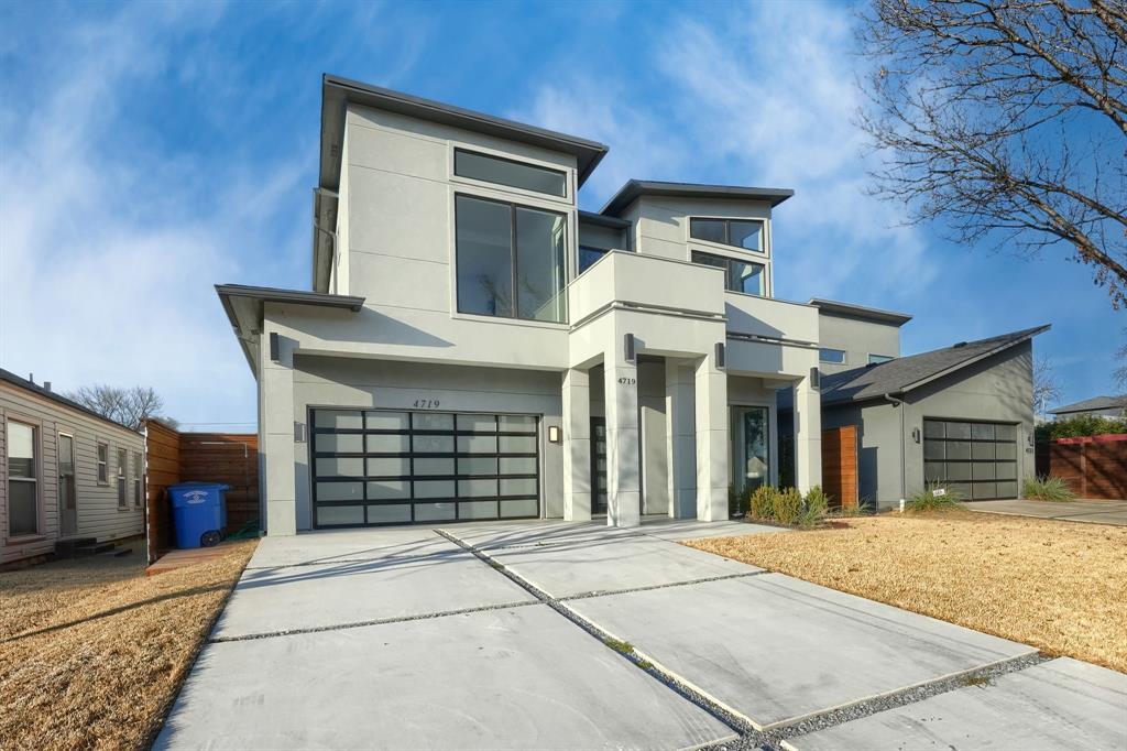4719 W University Boulevard