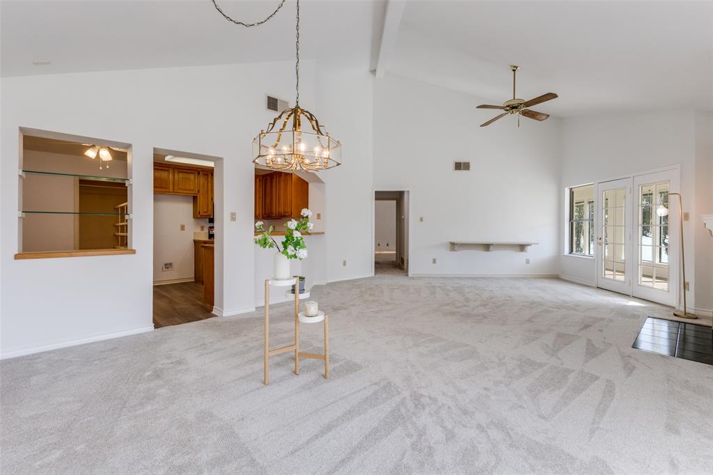 Heritage On The Lake-Waterfron - Residential