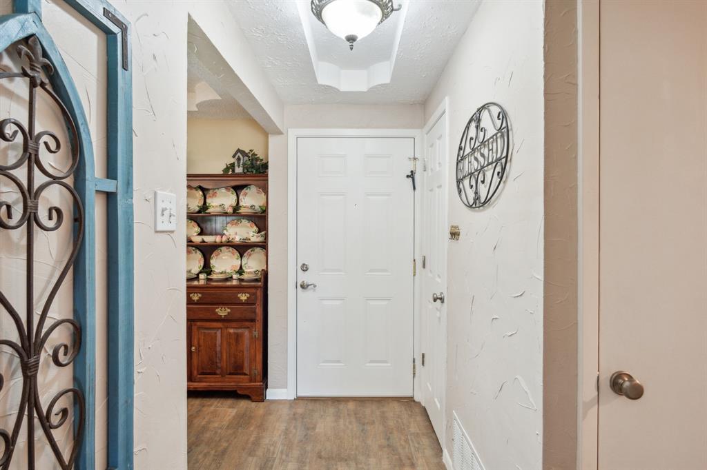 408 Westview Terrace