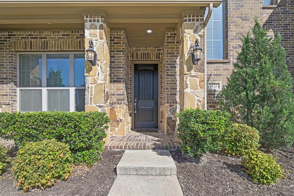 6133 Rainbow Valley