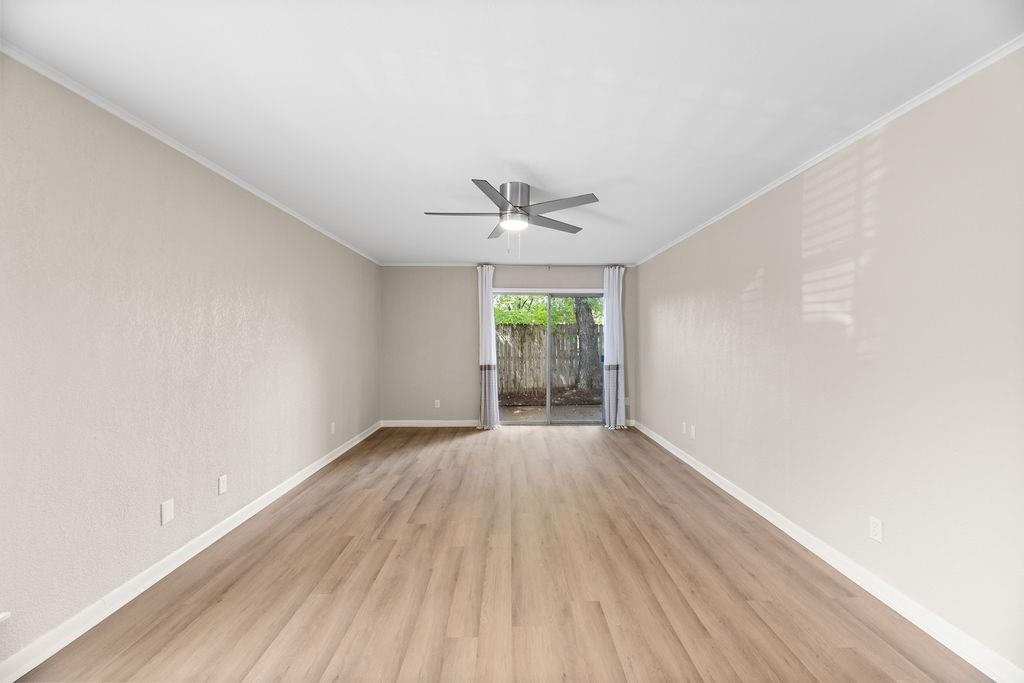 Chamberlain Arlington Heights - Residential Lease