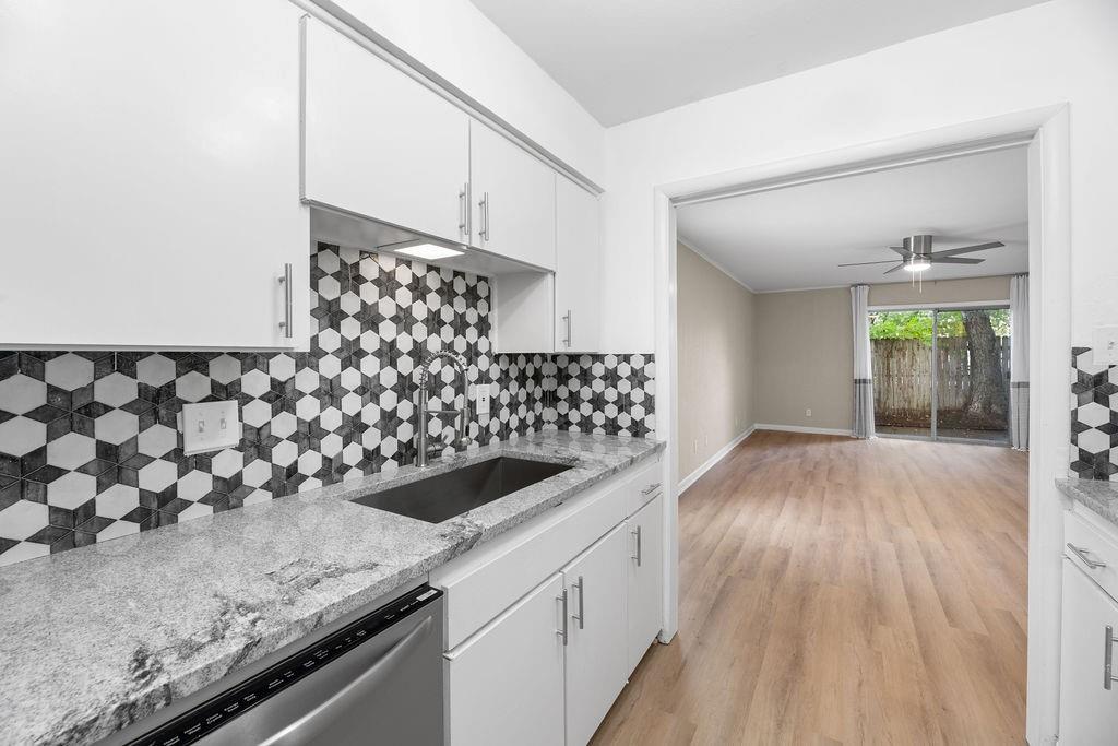 Chamberlain Arlington Heights - Residential Lease