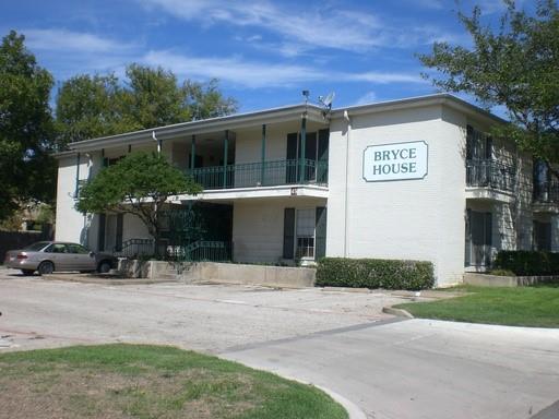 Chamberlain Arlington Heights - Residential Lease