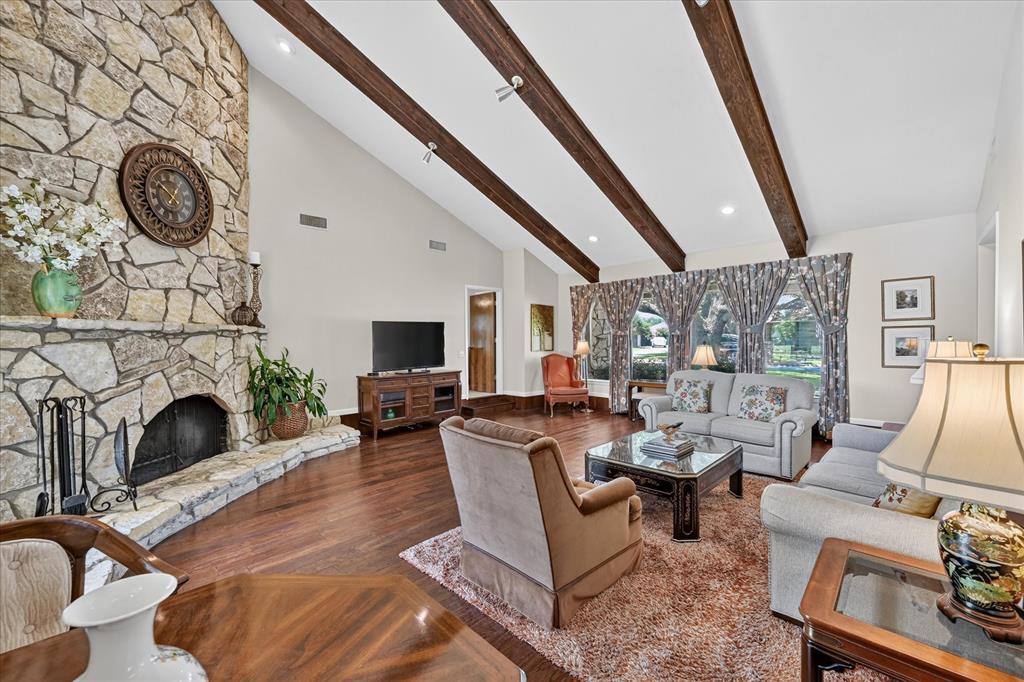4001 Snow Creek Drive