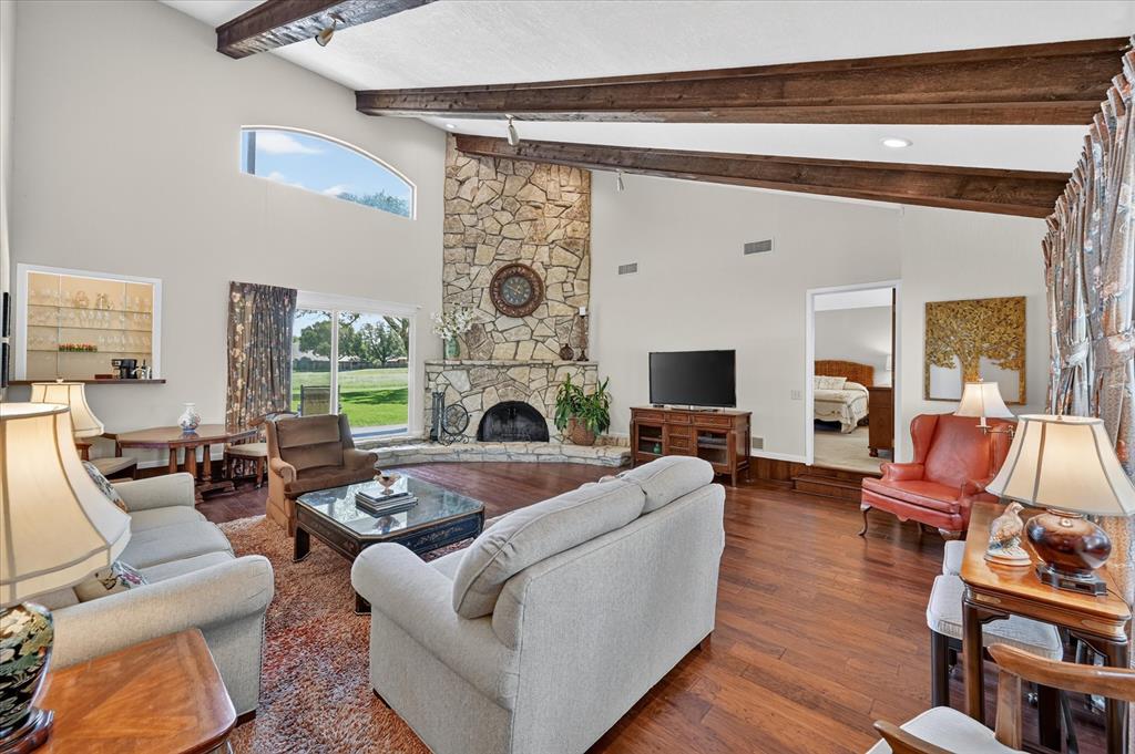 4001 Snow Creek Drive
