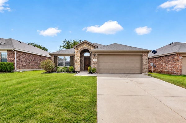 1413 THIBODAUX DR, GREENVILLE, TX 75402 - Image 94bbcd3ca4dcf9f09a9534fa9ddbb58d/1943155935