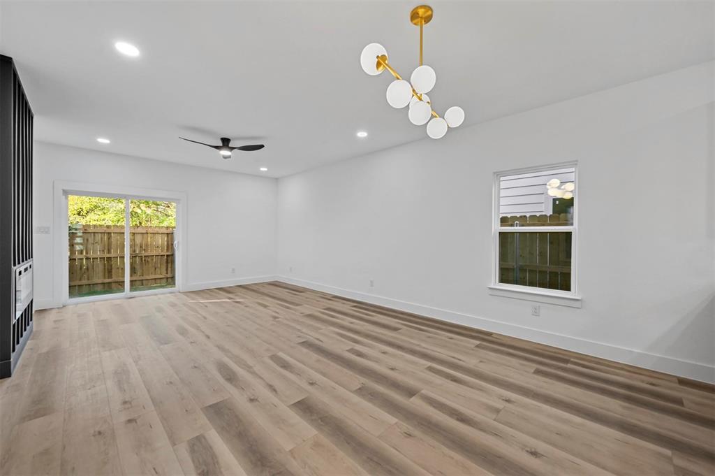 Lincoln Manor 2 - Residential Lease