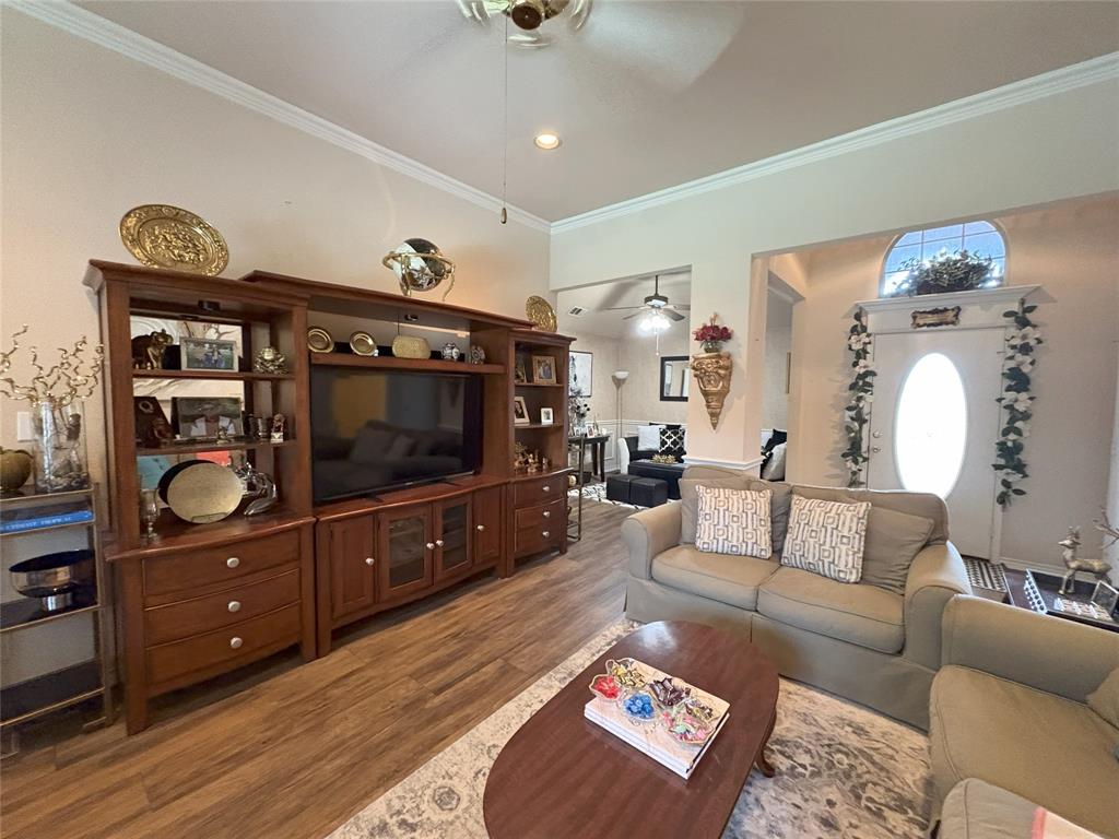 2102 Driskell Lane