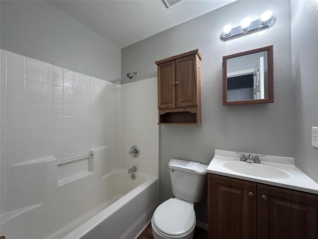 Twin Lakes Ph II - Residential