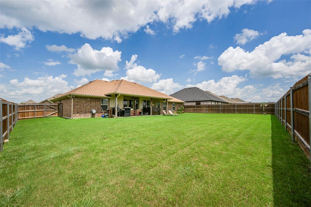 Granbury, Texas 76049, United States, 4 Bedrooms Bedrooms, ,3 BathroomsBathrooms,Residential,Active,167560