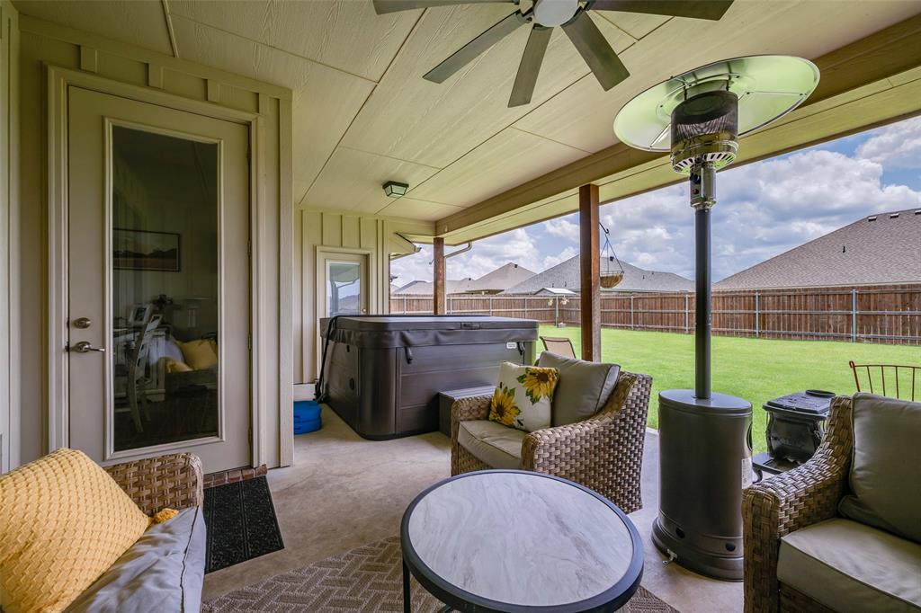 Granbury, Texas 76049, United States, 4 Bedrooms Bedrooms, ,3 BathroomsBathrooms,Residential,Active,167560