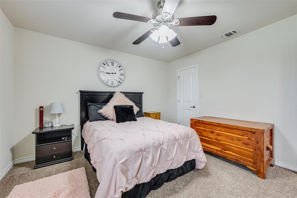 Granbury, Texas 76049, United States, 4 Bedrooms Bedrooms, ,3 BathroomsBathrooms,Residential,Active,167560