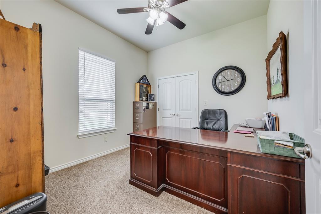 Granbury, Texas 76049, United States, 4 Bedrooms Bedrooms, ,3 BathroomsBathrooms,Residential,Active,167560