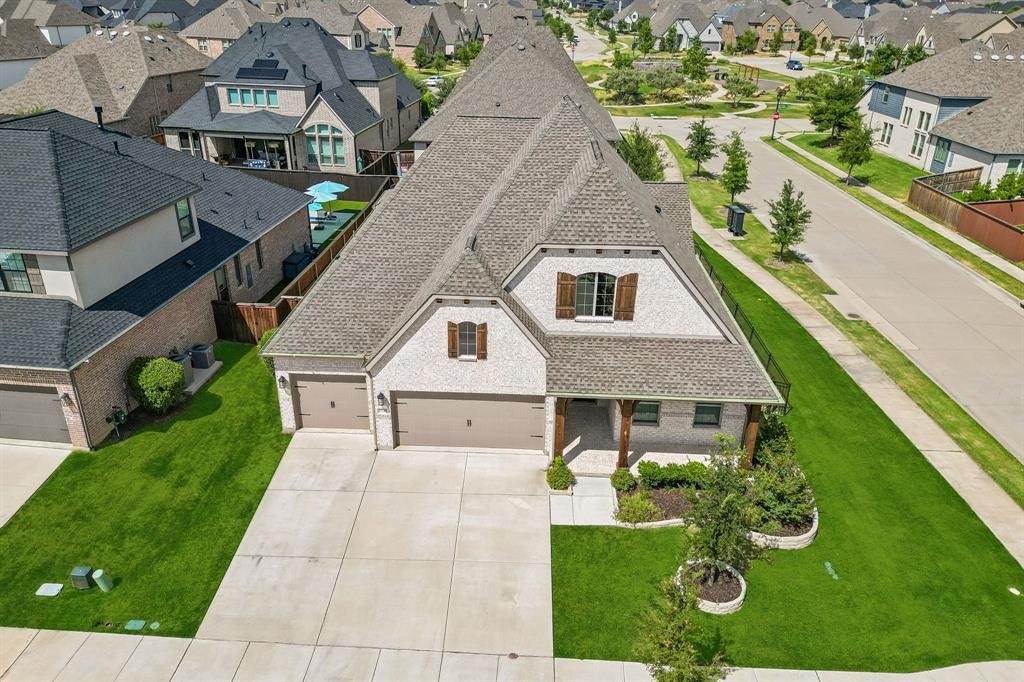 1739 Ellington Drive
