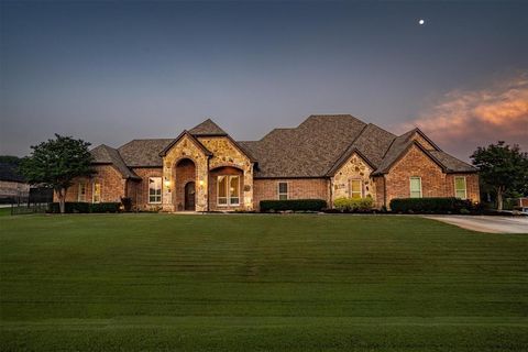 Photo of 5 Victory Lane, Double Oak, TX 75077 (MLS # 21237702)