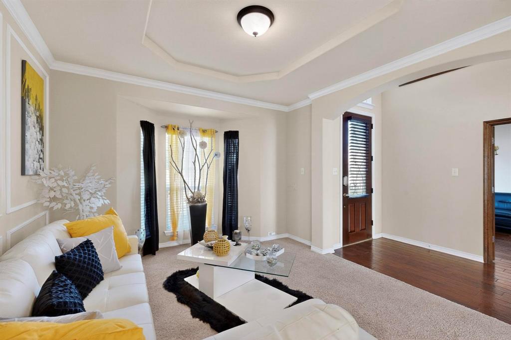 317 Wisteria Way
