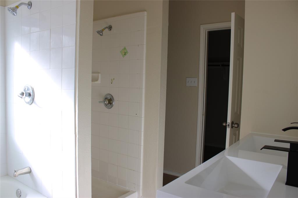 4653 Saint Francis Avenue