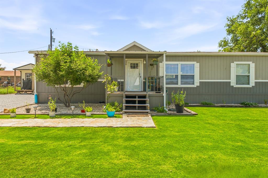 936 Apache Drive