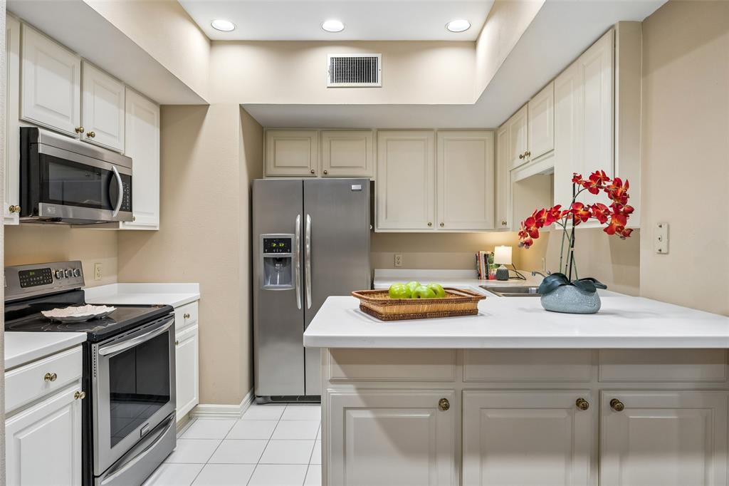 Bonaventure Condo - Residential