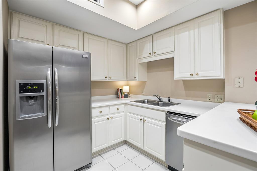 Bonaventure Condo - Residential