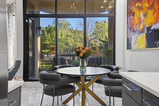 3030 Mckinney Avenue 105