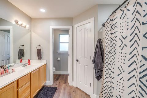 Tiny photo for 407 Grayson Ct, Joshua, TX 76058 (MLS # 21101933)