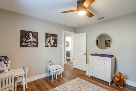 Tiny photo for 407 Grayson Ct, Joshua, TX 76058 (MLS # 21101933)