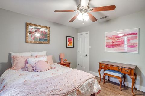 Tiny photo for 407 Grayson Ct, Joshua, TX 76058 (MLS # 21101933)