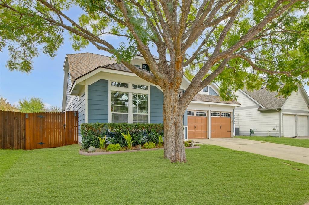 9928 Tanglebrush Drive