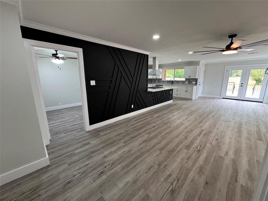 806 Jungle Drive