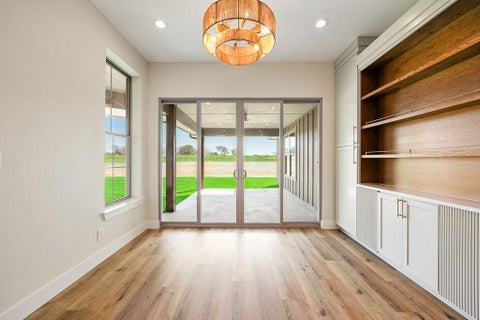 Tiny photo for 120 Quail Run Court, Decatur, TX 76234 (MLS # 21396837)