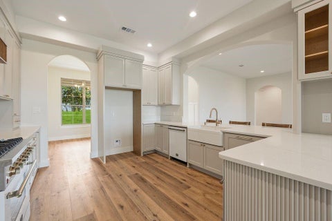 Tiny photo for 120 Quail Run Court, Decatur, TX 76234 (MLS # 21396837)