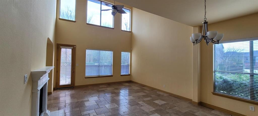 Emerald Vly Ph 01 - Residential Lease