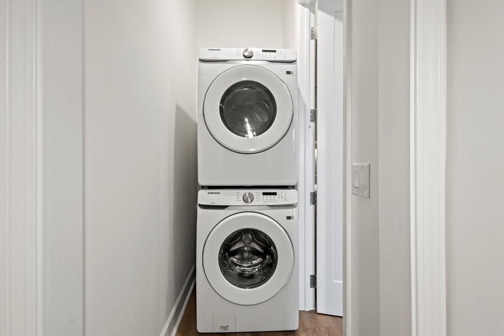 Harwood Point Condos - Residential