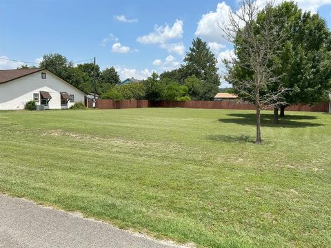 618 Horseshoe Falls Dr Canyon Lake TX 78133