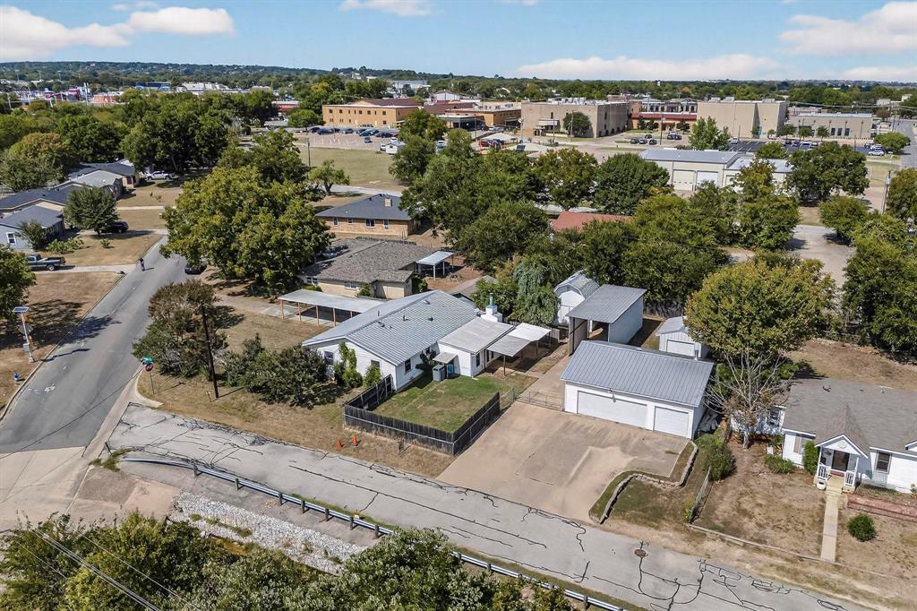 157 SE Tarrant Avenue