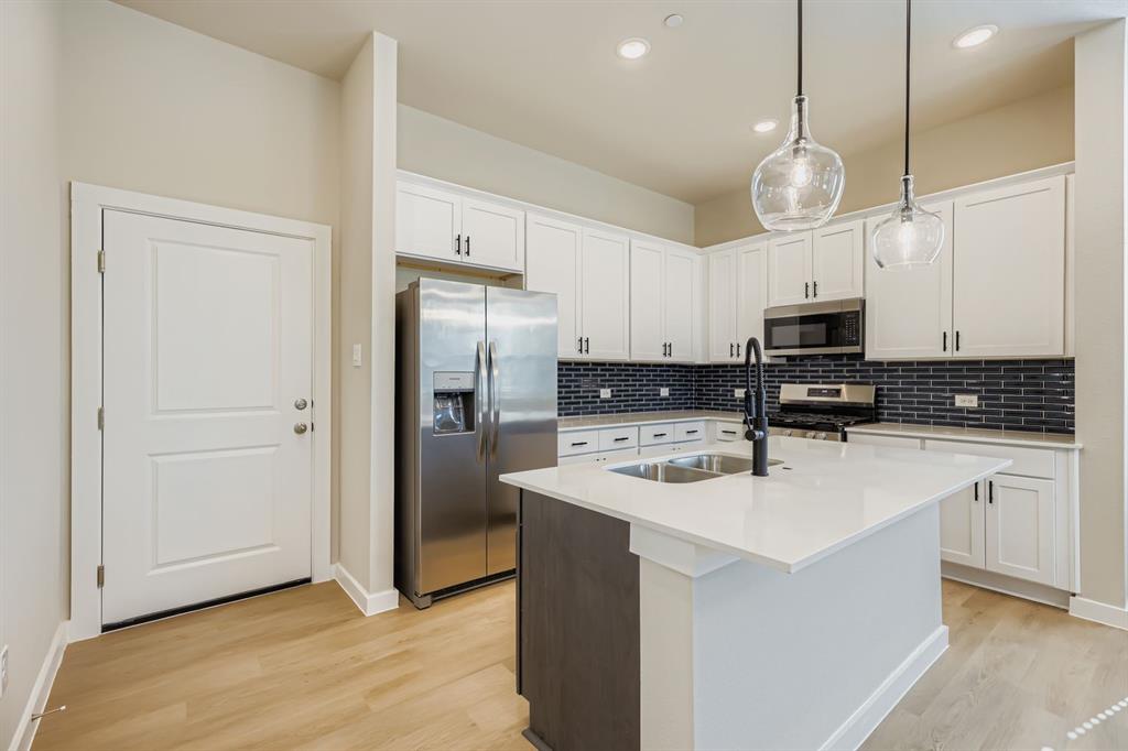 Residences At Jeans Creek, The - Residential