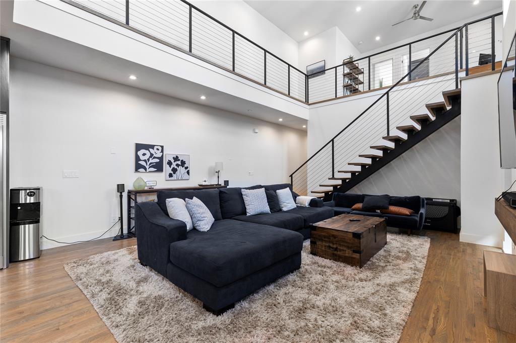 Belmont Park Rev - Residential Lease