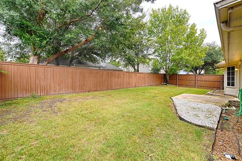 Tiny photo for 10106 Green Court, Irving, TX 75063 (MLS # 21100024)