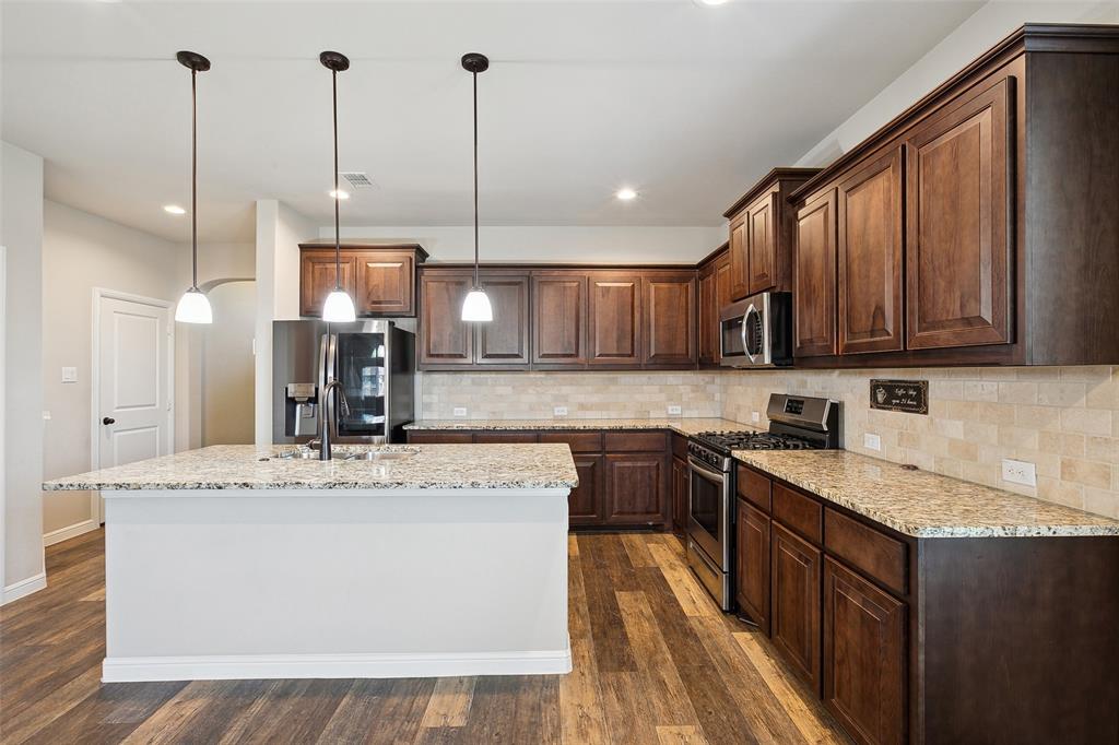 Basswood Xing Ph 3 - Residential Lease